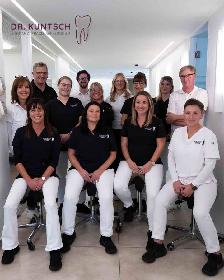 Teamwork makes the smile work 😁🦷
 #zahnarzt #zahnarztkempten #praxis #zahngesundheit #kempten #zahnmedizin